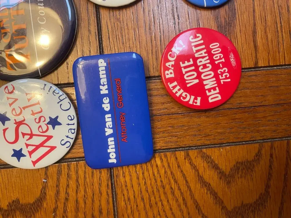 13 Vintage California Political Campaign Buttons Yolo Sacramento Zberg Fazio